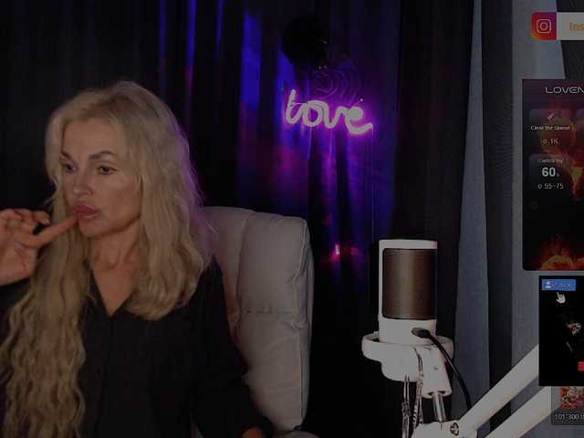 Margo77-1 live cam on BongaCams