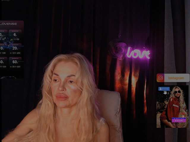 Margo77-1 live cam on BongaCams