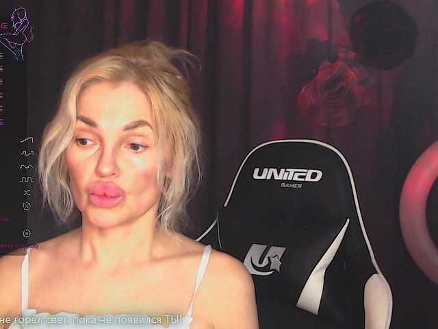 Margo77-1's BongaCams show and profile