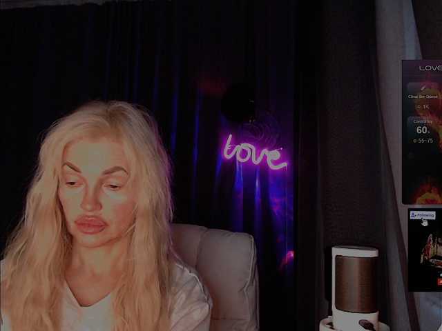 Margo77-1 live cam on BongaCams