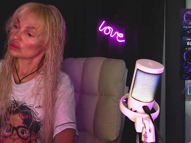 Margo77-1 live cam on BongaCams