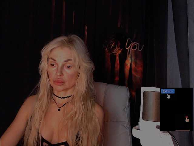 Margo77-1 live cam preview