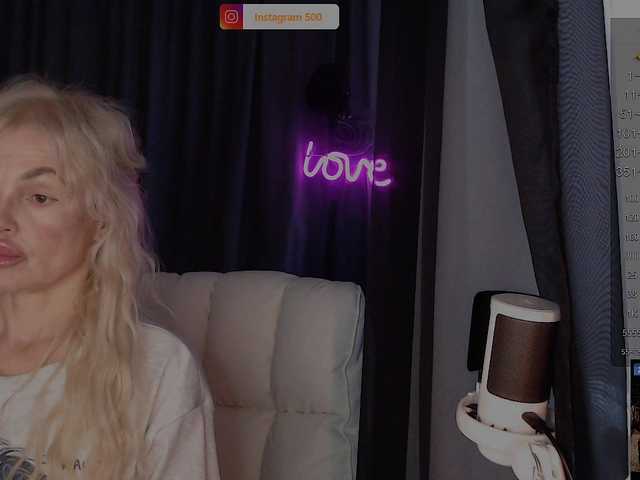 Margo77-1 live cam on BongaCams