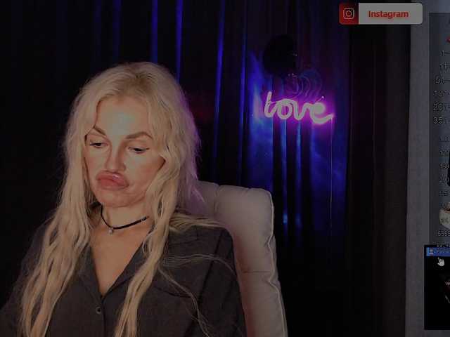 Margo77-1 live cam on BongaCams