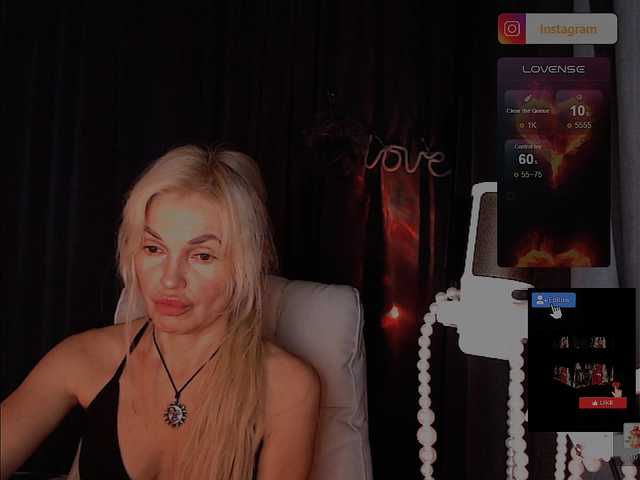 Margo77-1 live cam on BongaCams