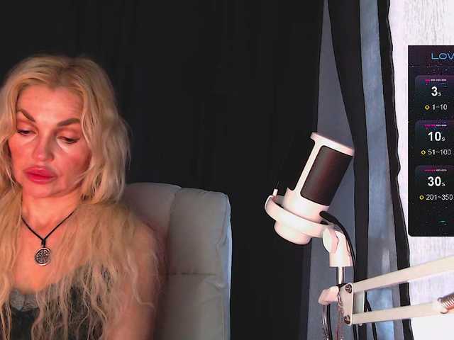 Margo77-1 live cam on BongaCams