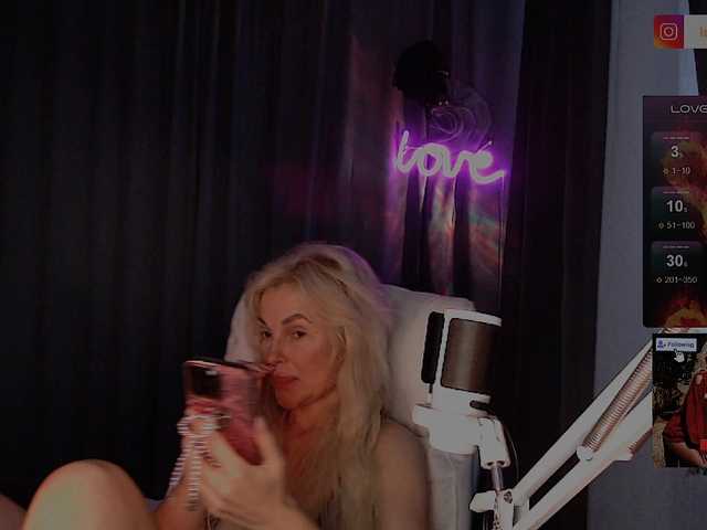 Margo77-1 live cam