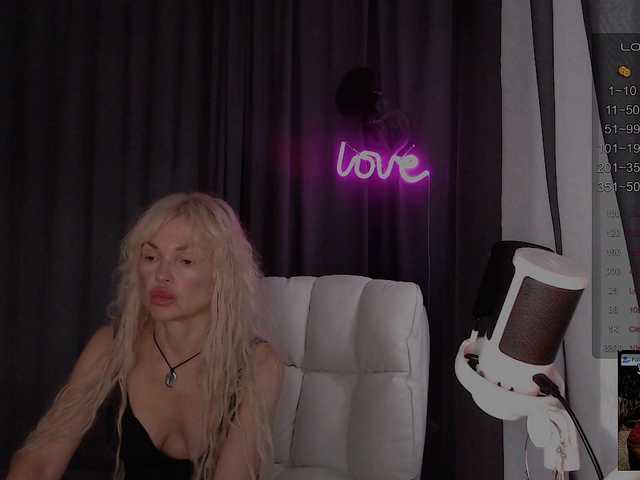 Margo77-1 live webcam show