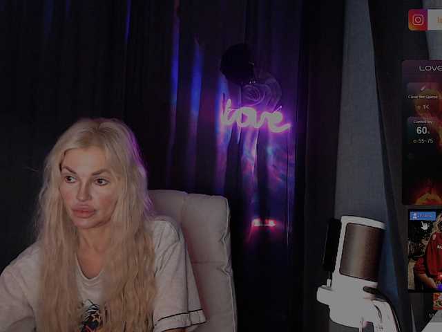 Margo77-1 live cam on BongaCams