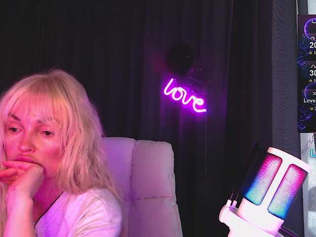 Margo77-1 live cam on BongaCams