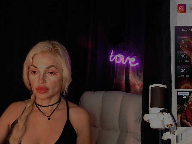 Margo77-1 live cam