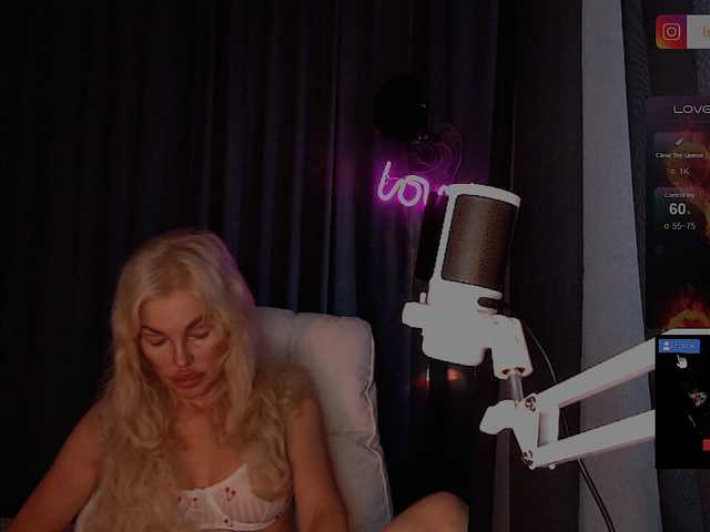 Margo77-1 live cam on BongaCams