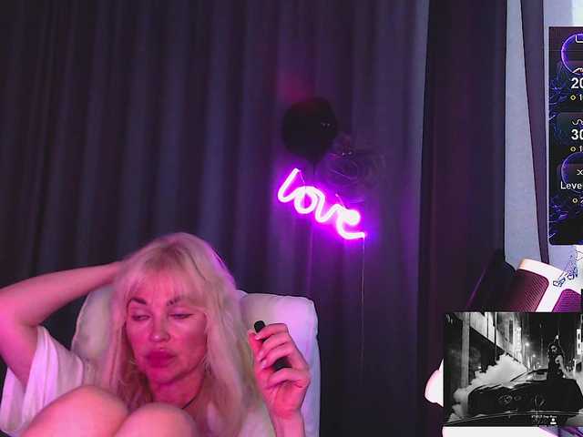 Margo77-1 live cam on BongaCams