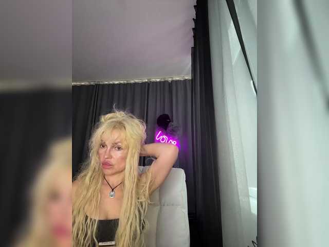 Margo77-1 live webcam show