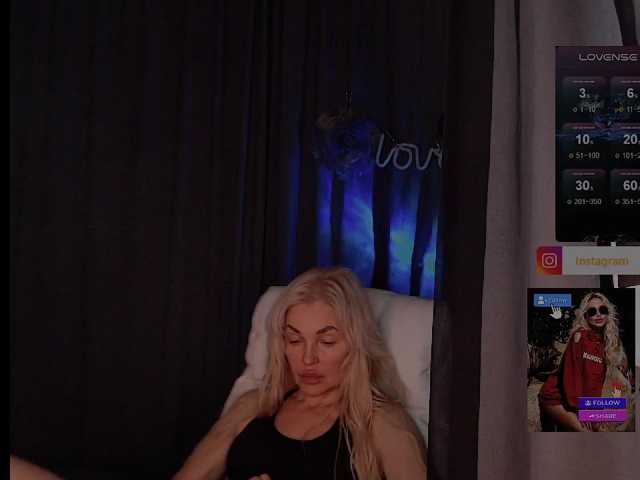 Margo77-1 live cam on BongaCams