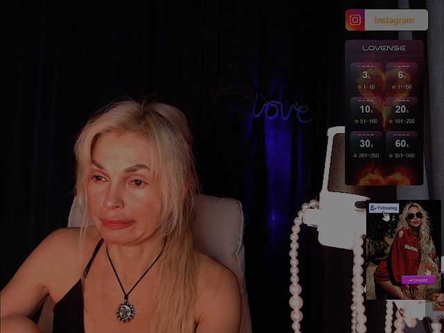 Margo77-1 live cam on BongaCams
