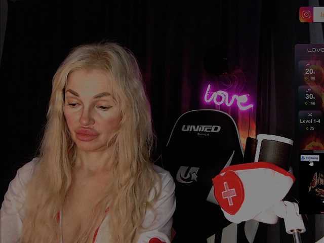Margo77-1 live cam on BongaCams