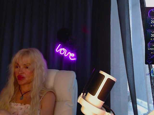 Margo77-1 live webcam show