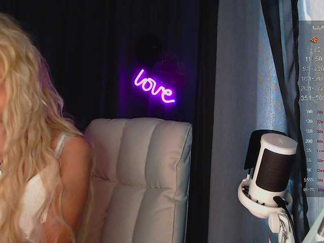 Margo77-1 live webcam show