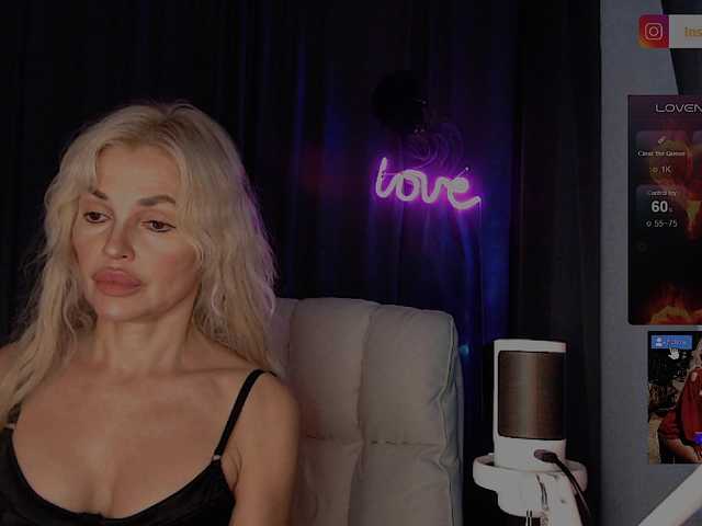 Margo77-1 live cam on BongaCams