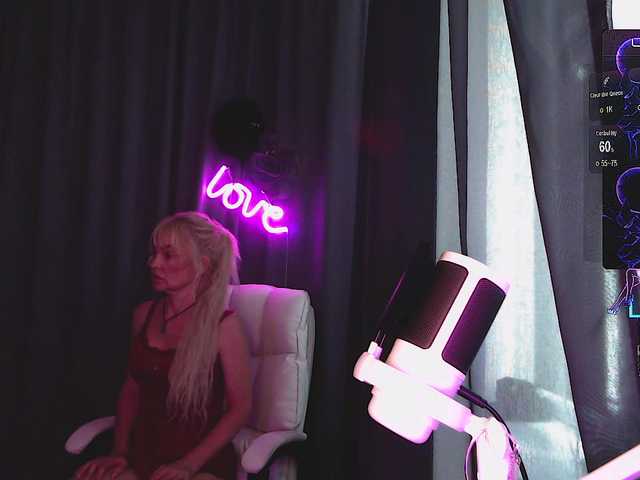 Margo77-1 Live Cam on BongaCams