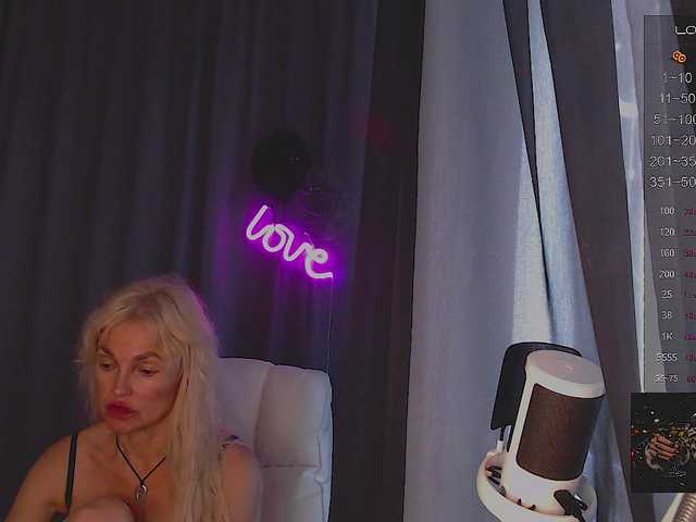 Margo77-1 live webcam show
