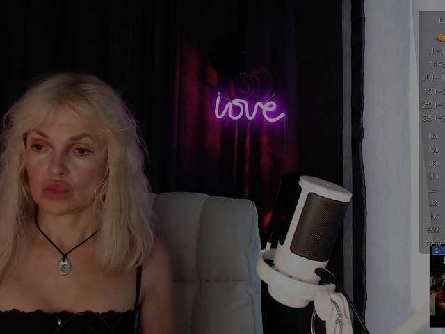 Margo77-1 live webcam show