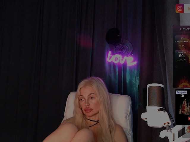 Margo77-1 live cam on BongaCams