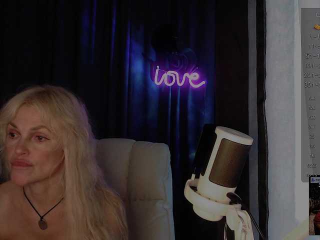 Margo77-1 live webcam show