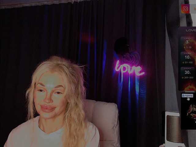 Margo77-1 live cam on BongaCams