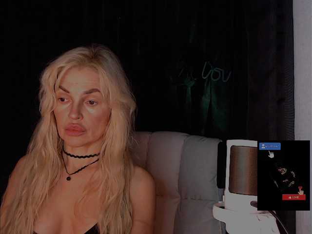 Margo77-1 live cam on BongaCams