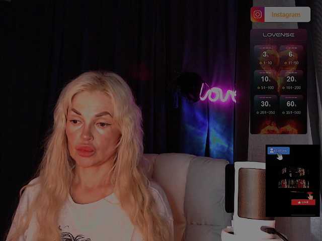 Margo77-1 live cam on BongaCams