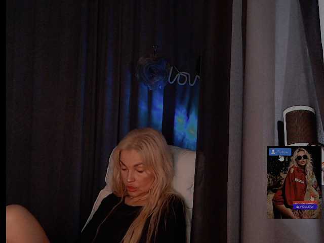 Margo77-1 live cam on BongaCams