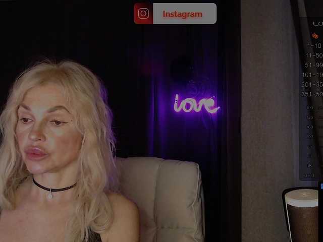 Margo77-1 live cam on BongaCams