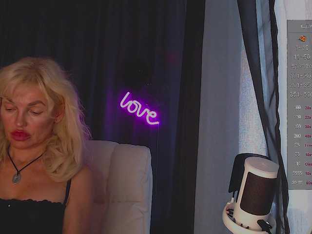 Margo77-1 live cam