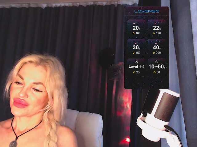 Margo77-1 live cam on BongaCams