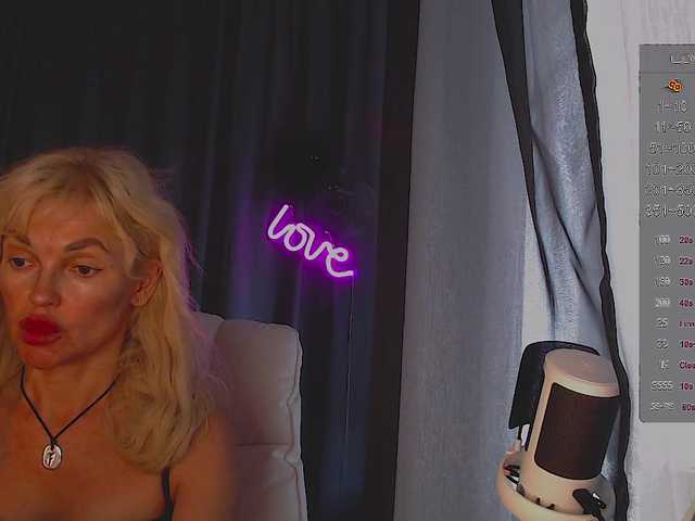 Margo77-1 live webcam show