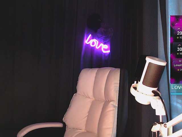 Sex chat gratuit in direct cu Margo77-1 pe BongaCams