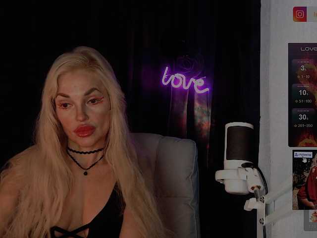 Margo77-1 live cam on BongaCams