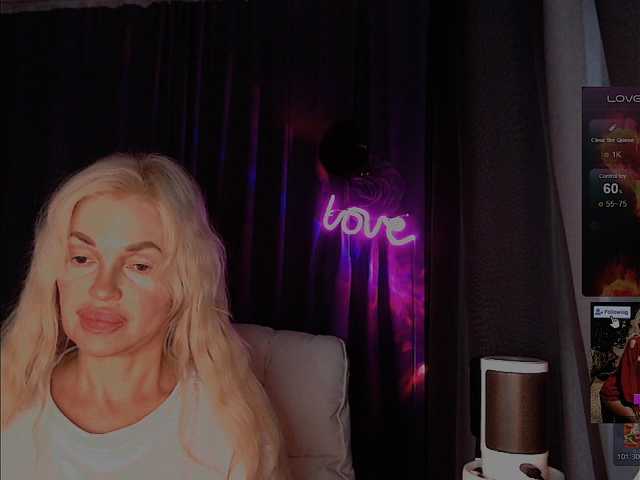 Margo77-1 live cam on BongaCams