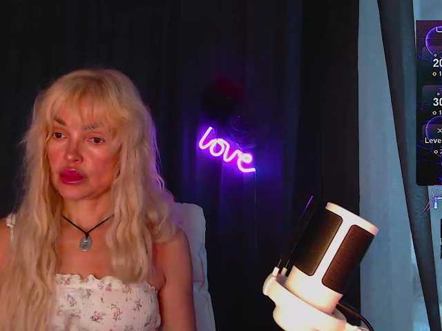 Margo77-1 live webcam show