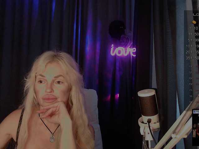Margo77-1 live webcam show