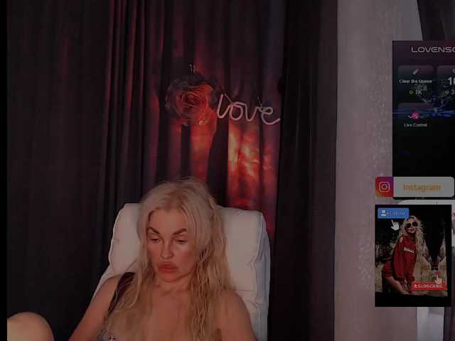Margo77-1 live cam on BongaCams