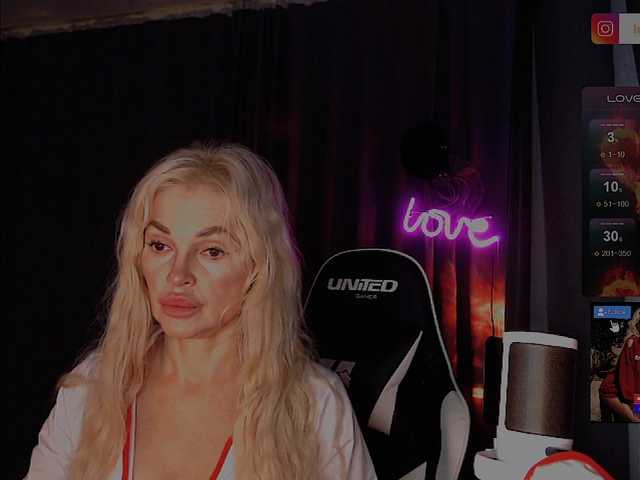 Margo77-1 live cam on BongaCams