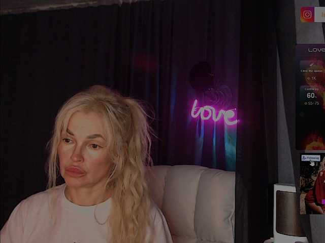 Margo77-1 live cam on BongaCams