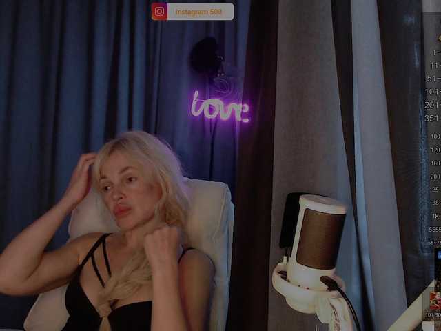 Margo77-1 live cam on BongaCams