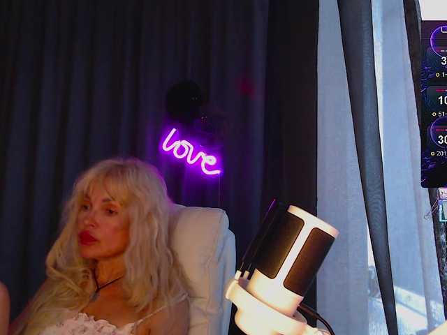 Margo77-1 live webcam show