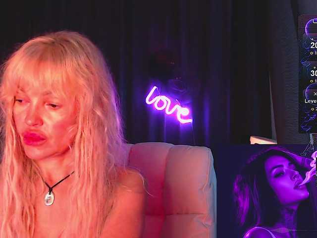 Margo77-1 live webcam show