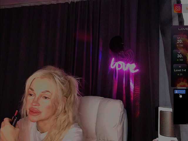 Margo77-1 live cam on BongaCams