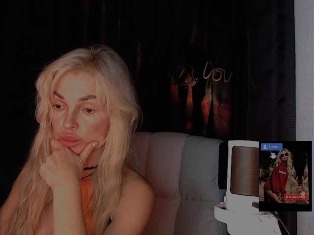 Margo77-1 live cam preview